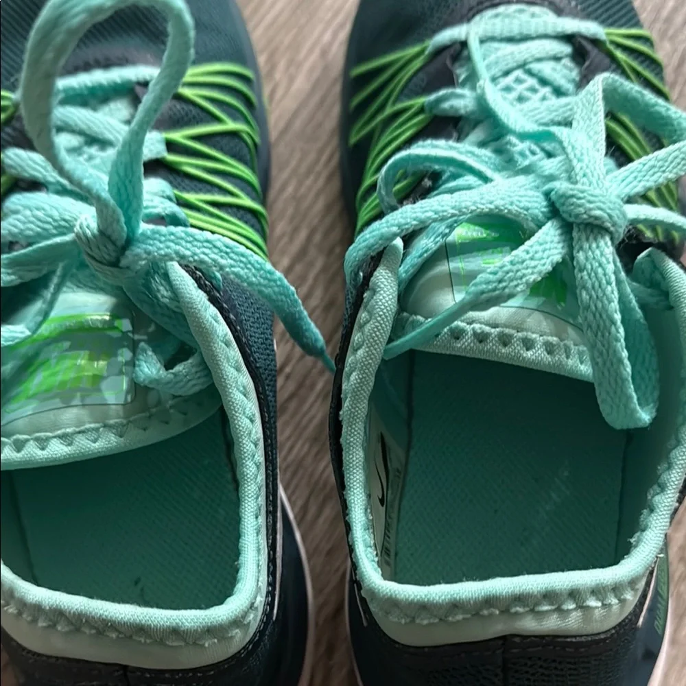 Nike‎ Blue and Green Athletic Shoes with Mesh Design
